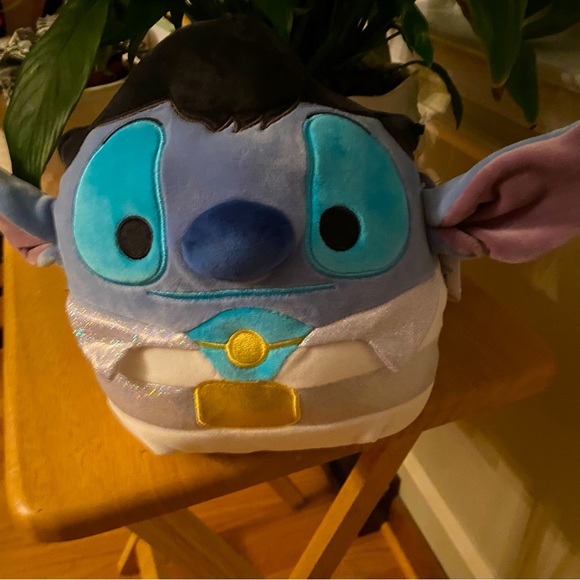 NWT Elvis Stitch 8” Disney Squishmallows - Picture 2 of 6